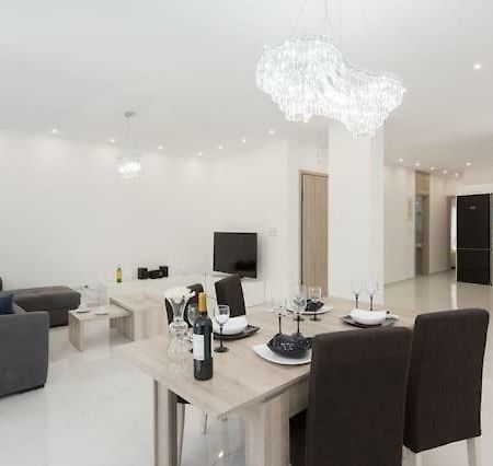 Despina'S Luxury Apt Downtown Iraklio Eksteriør billede